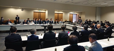 AIテーマに政治家と科学者が対話　日本工学アカデミーが開催