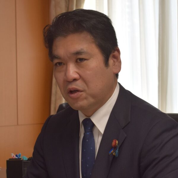 松本文科相インタビュー　研究力の優位性を取り戻す