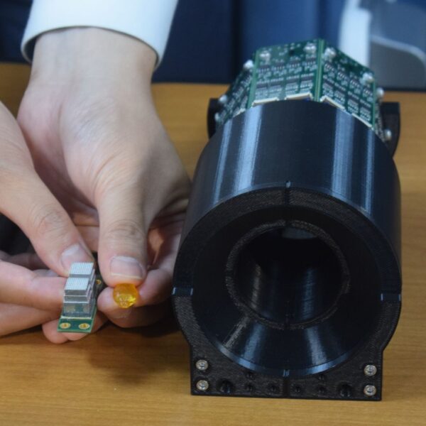世界最高分解能　マウス頭部専用PETで実現　QSＴが新技術開発